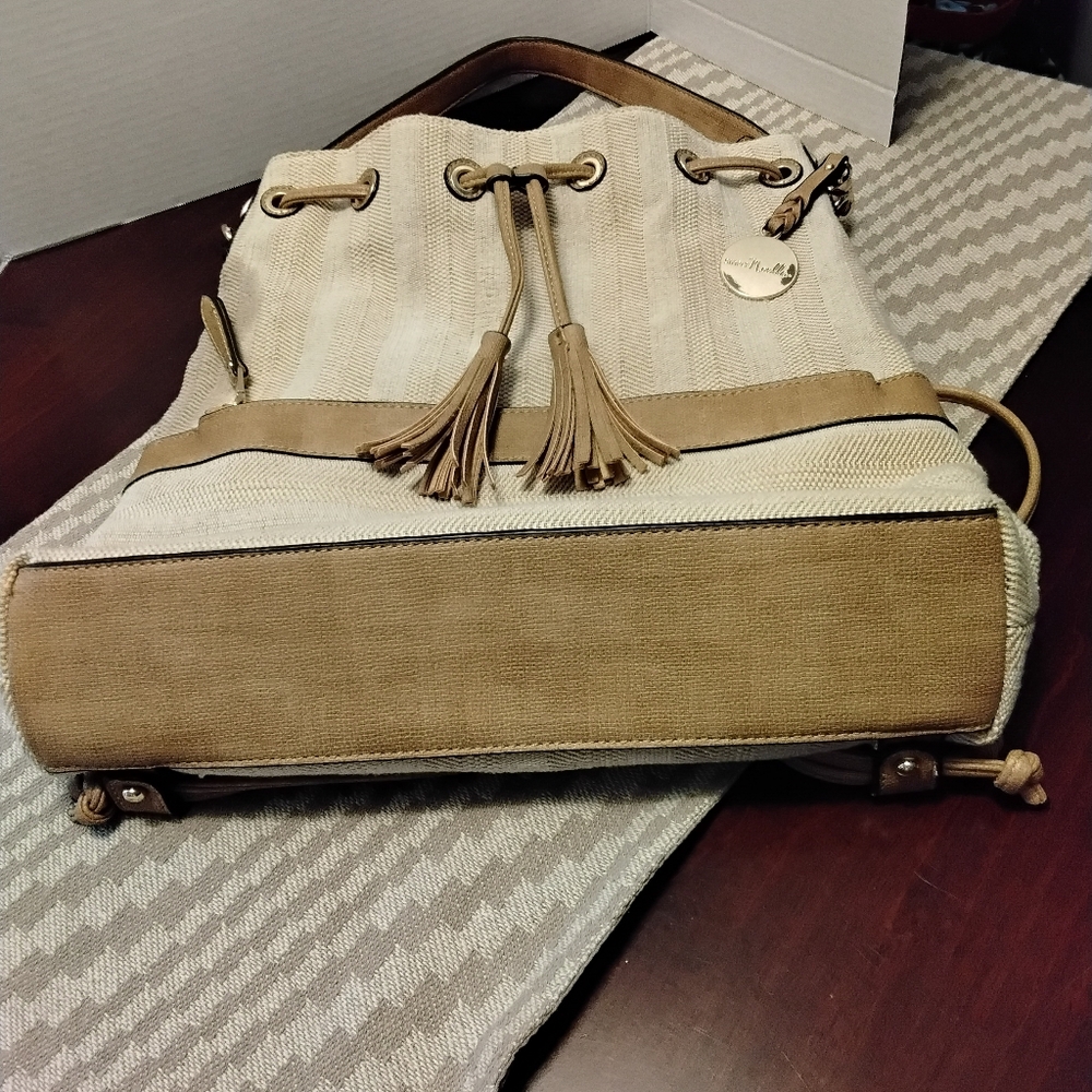 SIMPLY NOELLE Canvas Linen Backpack - Picture 5 of 7